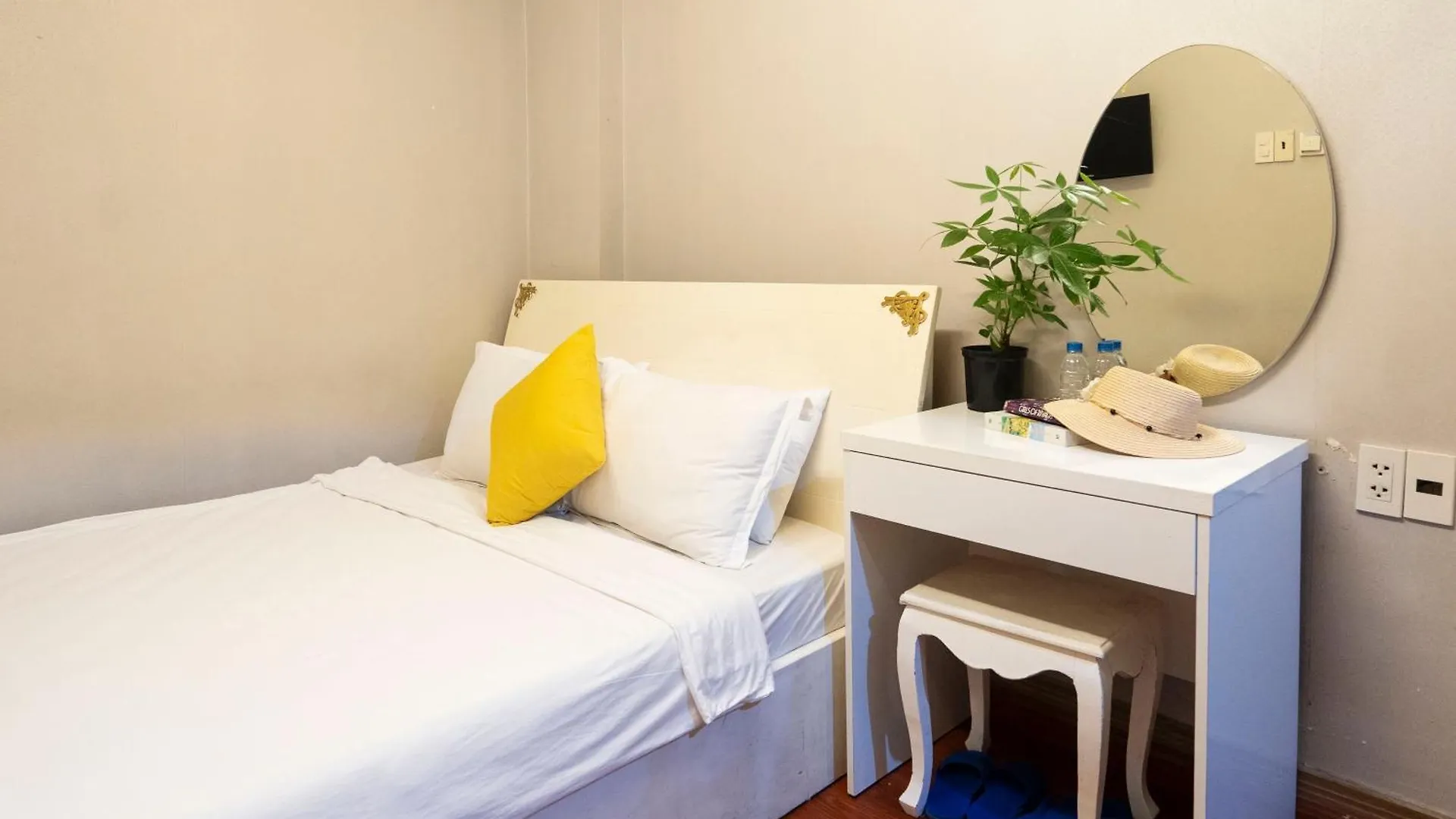 Crowne Bui Vien Hotel ホーチミン市